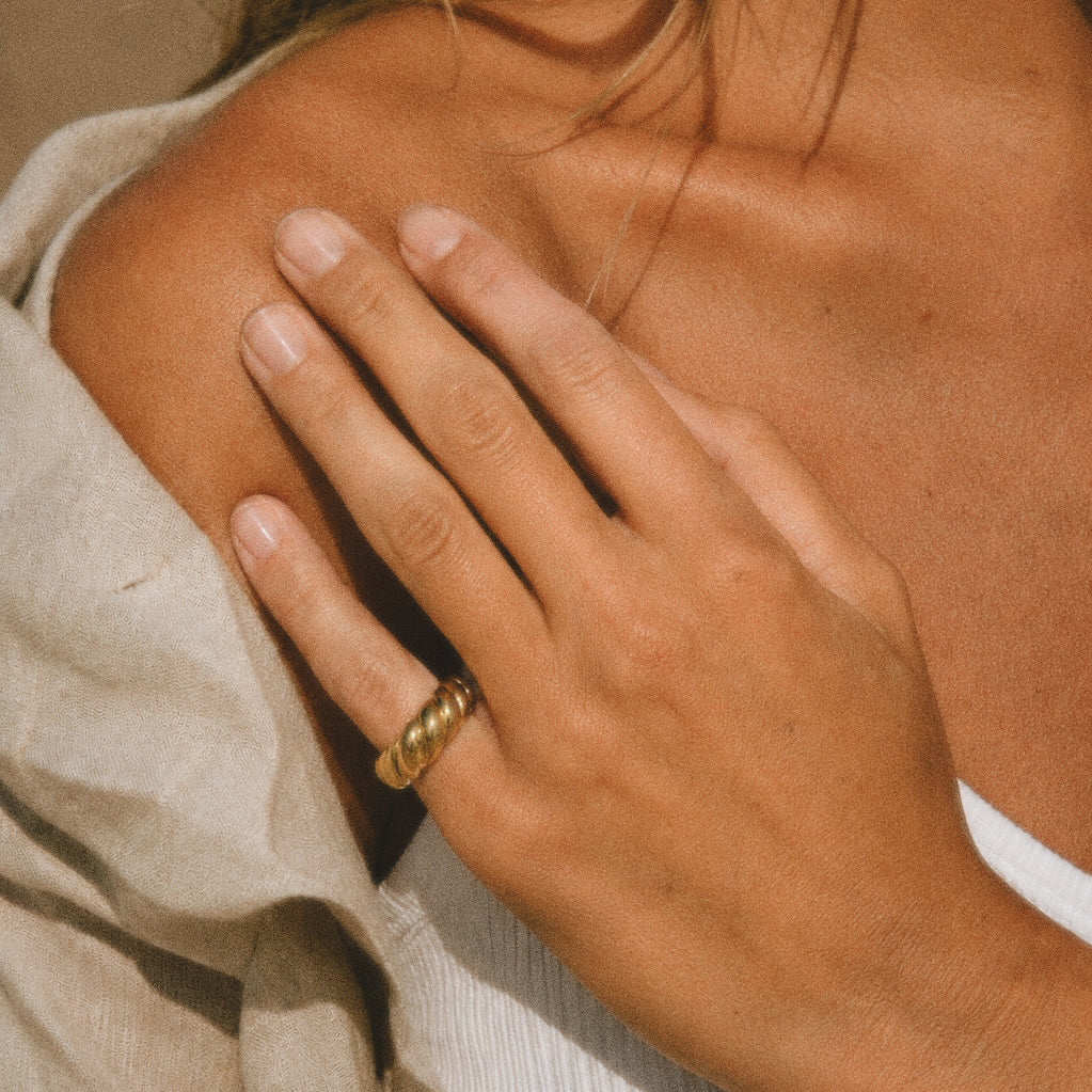 Luna Ring